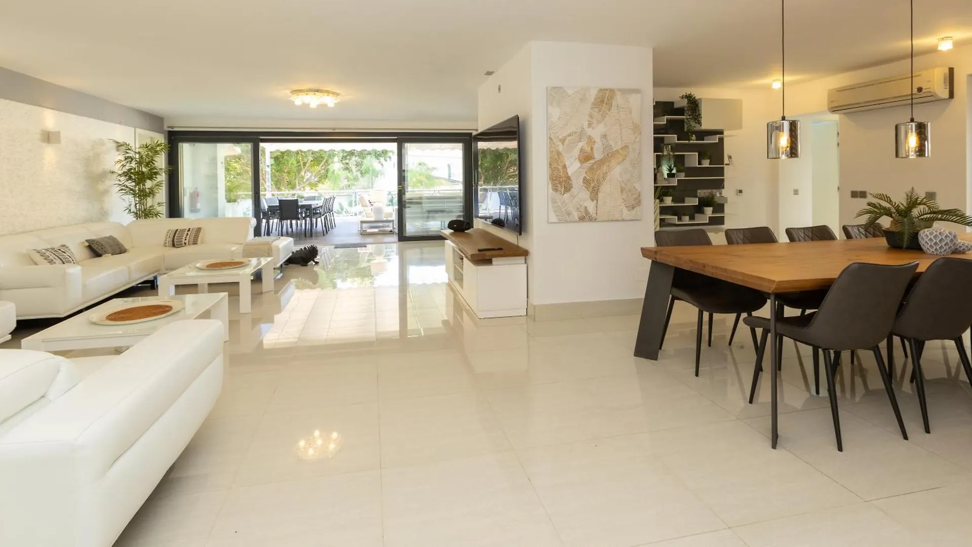 Villa Dune, Luxury Villa, 5 Min Walk To The Beach Marbella